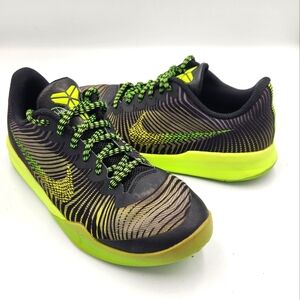 Nike Kobe Mentality II Youth 6 Womens 7.5 Black Voltage Green Sneaker 820322-003